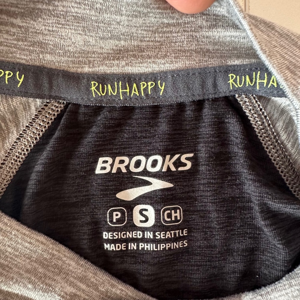 Brooks Men's Athletic Long Sleeve Performance Shirt Size S Activewear Running - Picture 5 of 11